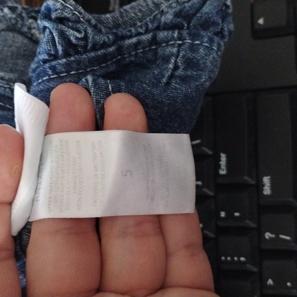 Blouses - Picture 3 of 3